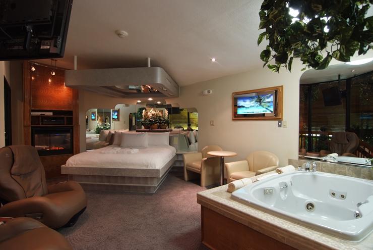 Sybaris Pool Suites - Indianapolis Ruang foto