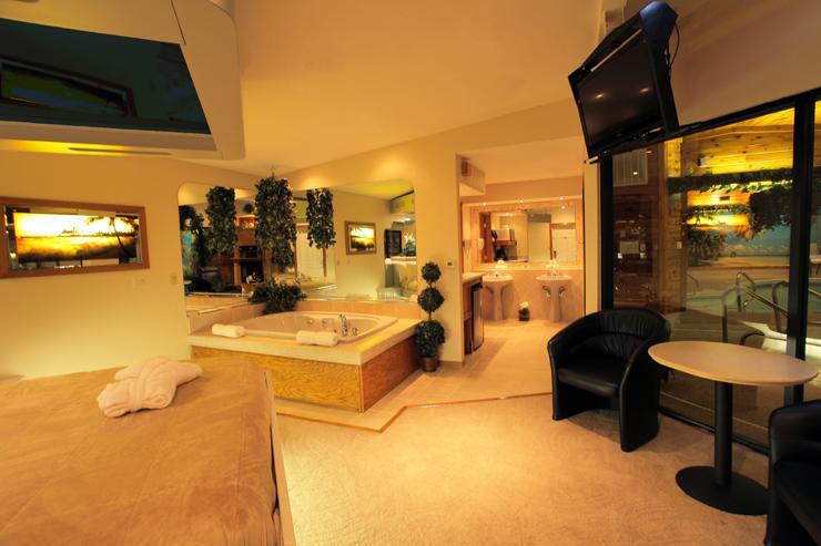 Sybaris Pool Suites - Indianapolis Ruang foto